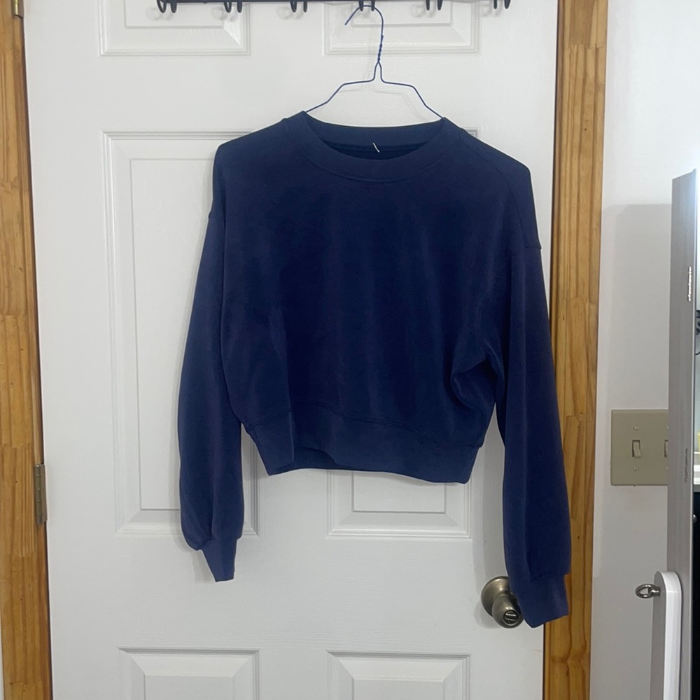 Lululemon Perfectly oversized cropped crew neck true navy